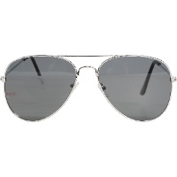 Schwarze Brille im Pilotenstil