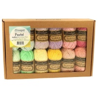 Pack mit 12 SoftFun Pastellgarnen à 50 gr - Scheepjes