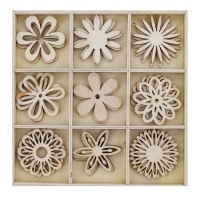 Gestanzte Blumenfiguren aus Holz - 27 Stück.