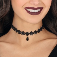 Halsband mit schwarzen Blumen bestickt