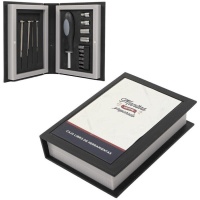 Buchkasten mit Werkzeugen