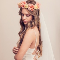 17 cm rosa Kranz mit Schleier - PartyDeco